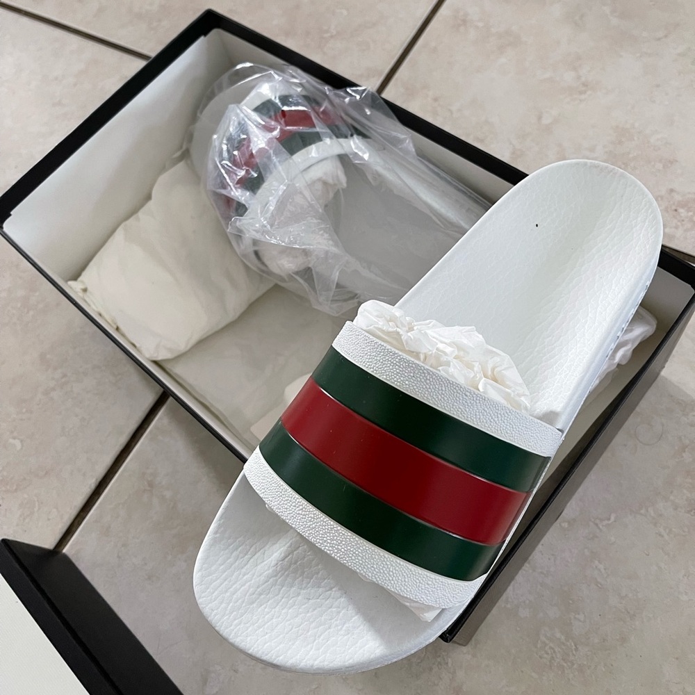 Gucci sandals